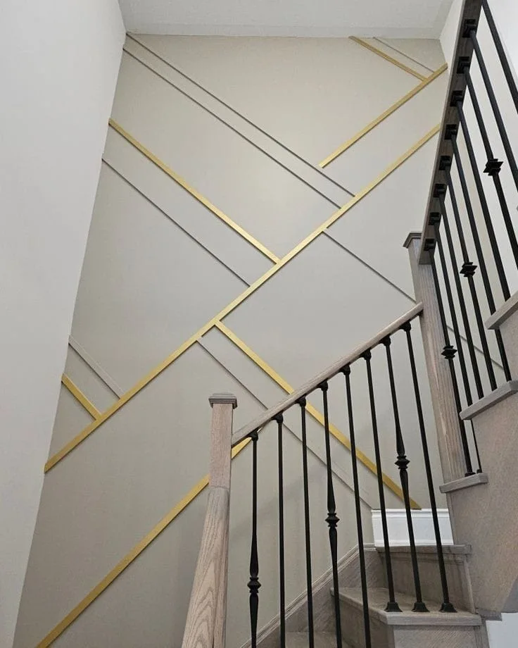 Wainscoting & Wall Panelling design idea